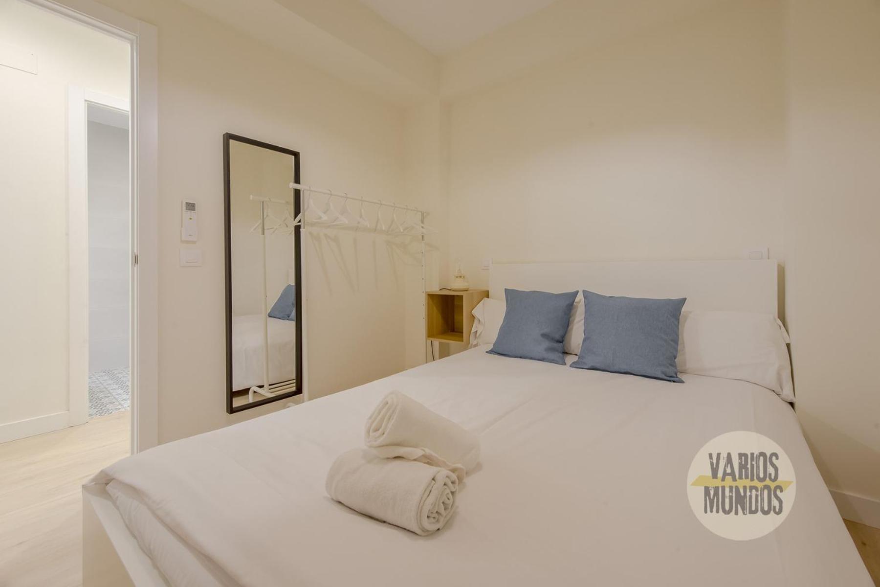 Downtown&New Apt Para 9Pax En La Plaza De Chueca Madrid Bagian luar foto