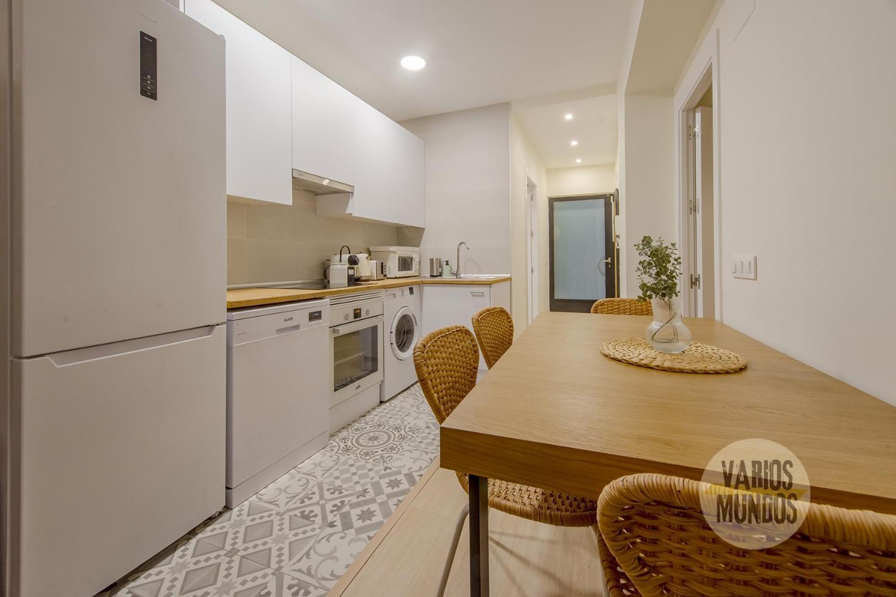 Downtown&New Apt Para 9Pax En La Plaza De Chueca Madrid Bagian luar foto